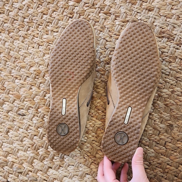 Cole Haan Air Brown Leather Tassel Performance Slides Shoes Women Sz 8B - Picture 13 of 15